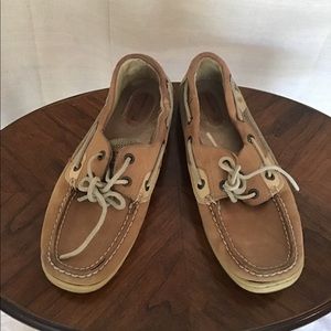 Sperry Topsiders